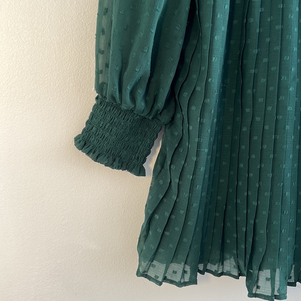 Dress - Picture 5 of 7